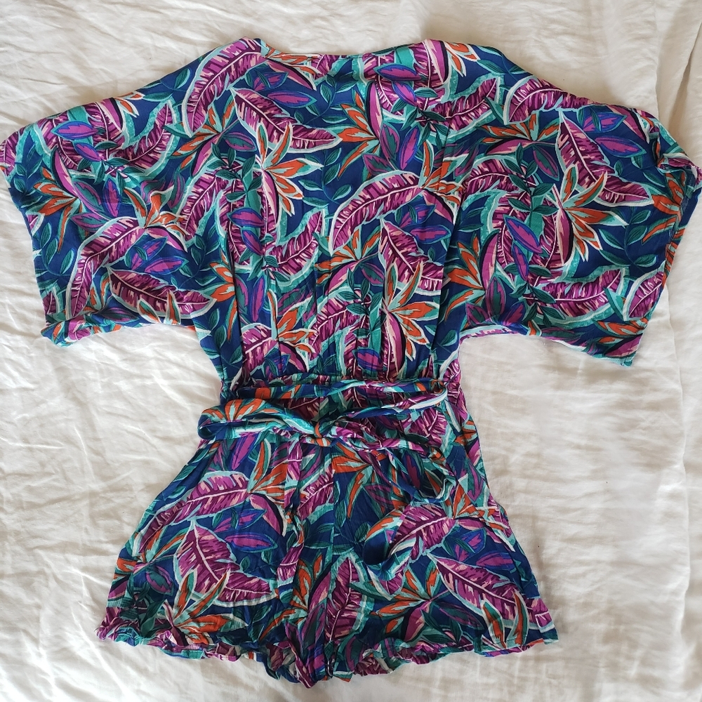 Lulu's tropical print romper